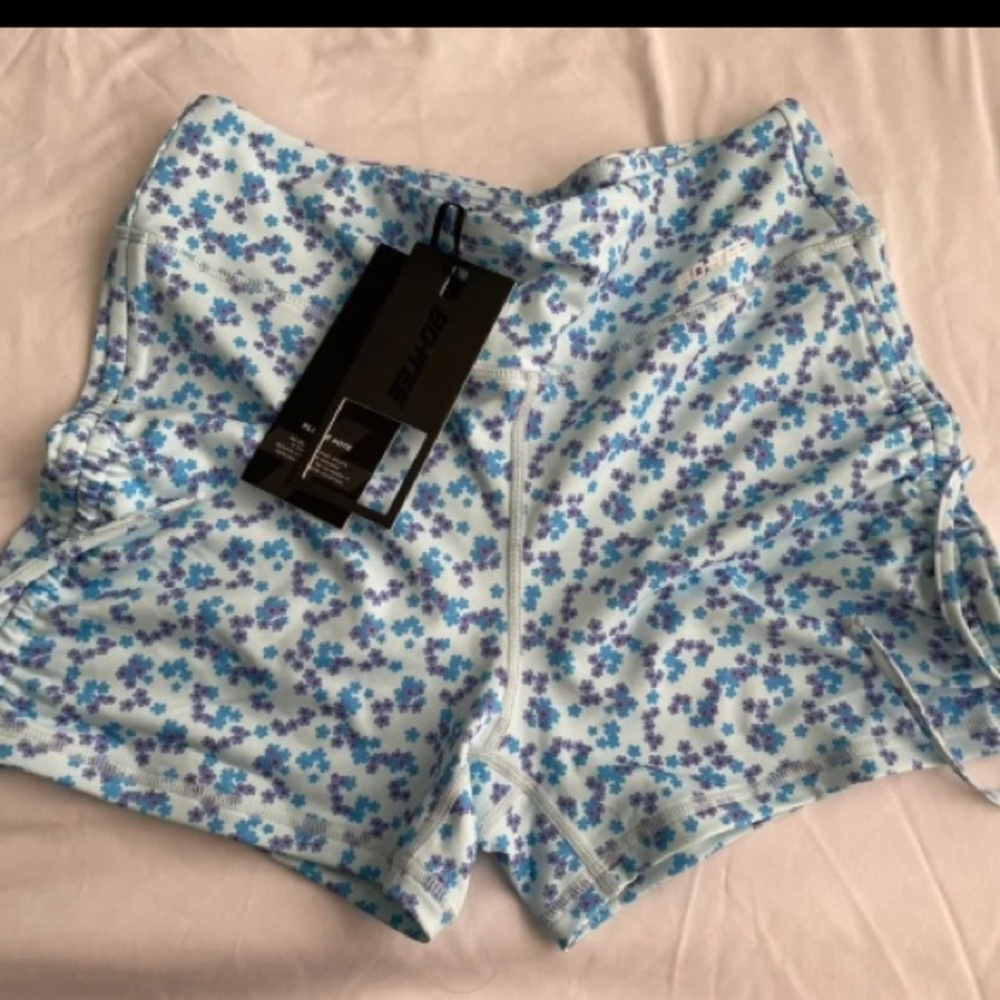 Bo and Tee Slinky Shorts SZ LG